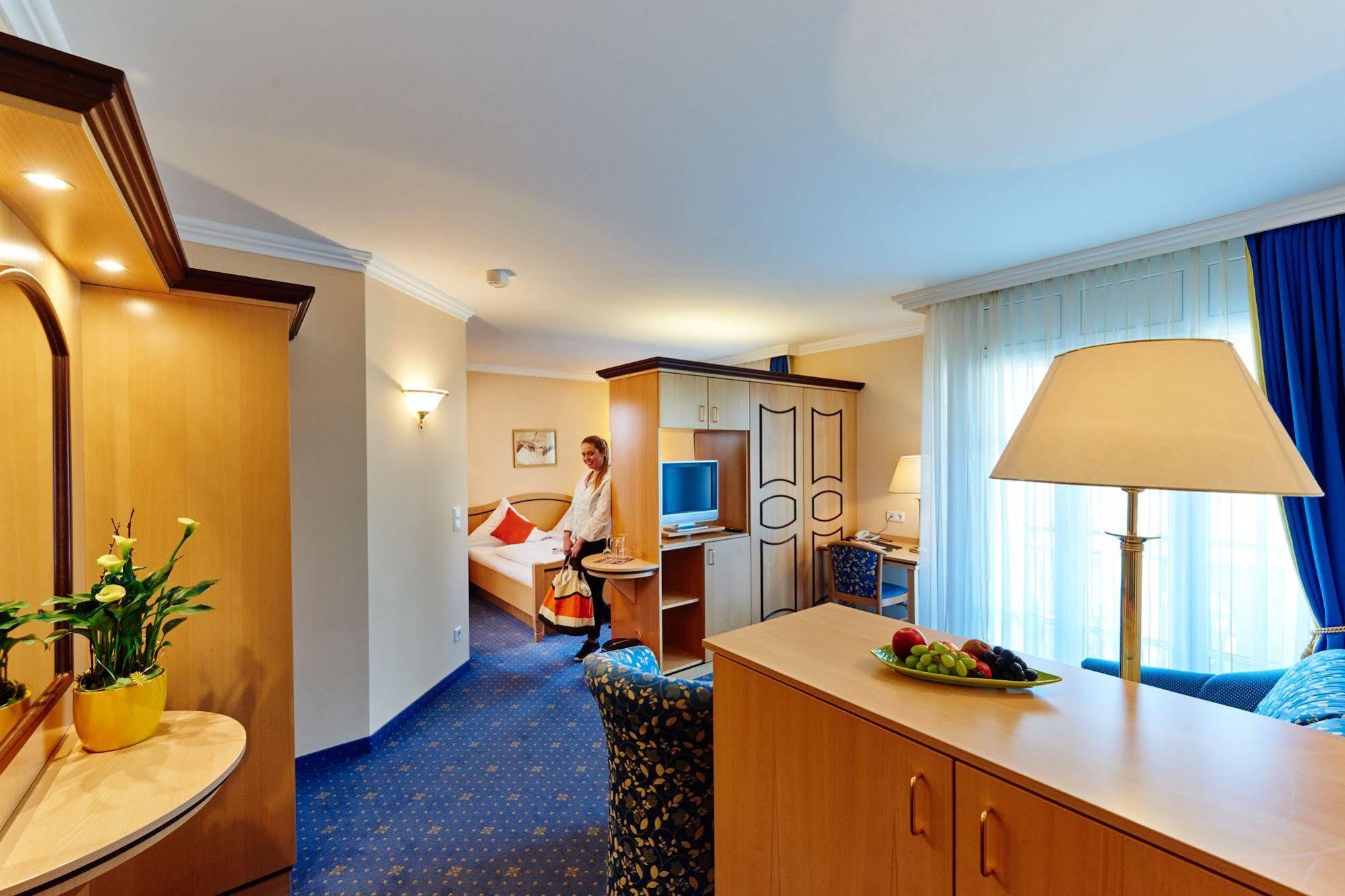 Akzent Hotel Bayerwald-Residenz Neukirchen  Exterior photo